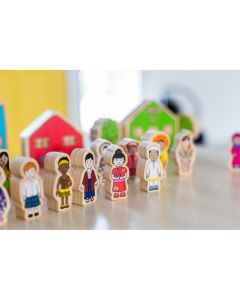 Wooden Children of the World Pack of 18