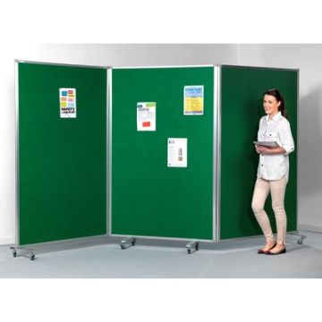 TriScreen Mobile Presentation H1900xW3600mm Green